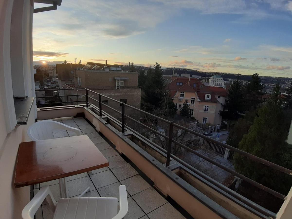 In Prague-big+comfy Praga